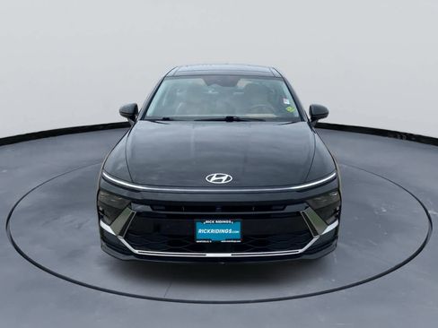 Used 2025 Hyundai Sonata Limited FWD image 4