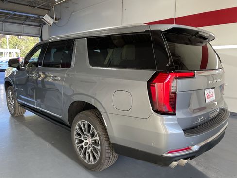New 2026 GMC Yukon XL Denali w/ Sun & Power Step Package image 6