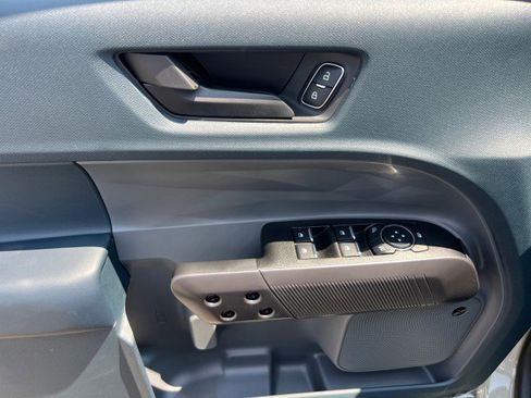 New 2025 Ford Maverick Lariat w/ Black Appearance Package image 11