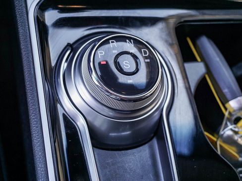 Used 2020 Ford Edge SEL w/ Convenience Package image 23