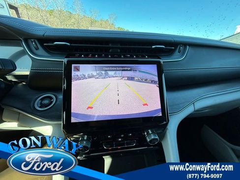 Used 2021 Jeep Grand Cherokee L Overland w/ Luxury Tech Group IV image 41