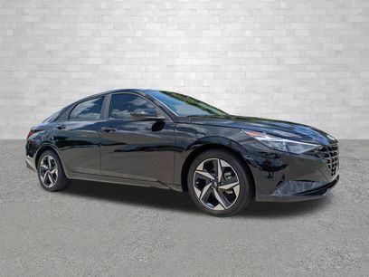 Certified 2023 Hyundai Elantra SEL w/ Convenience Package