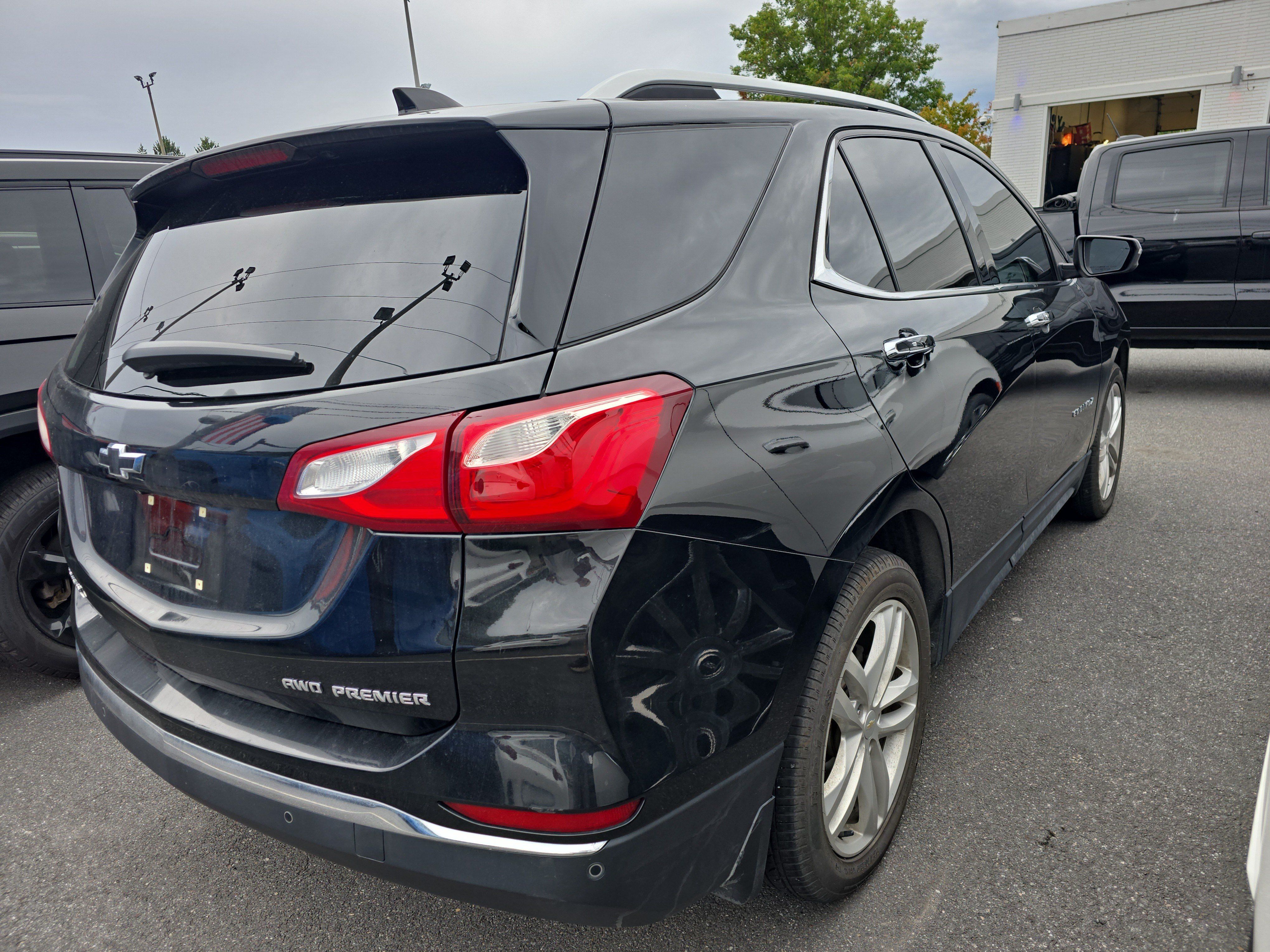 Used 2019 Chevrolet Equinox Premier AWD/4WD image 2