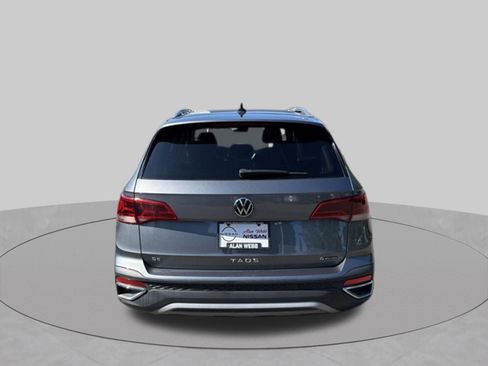 Used 2022 Volkswagen Taos SE AWD/4WD image 4