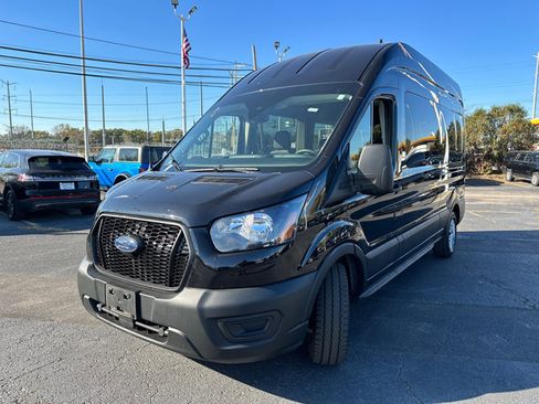 Used 2023 Ford Transit 350 XL image 4