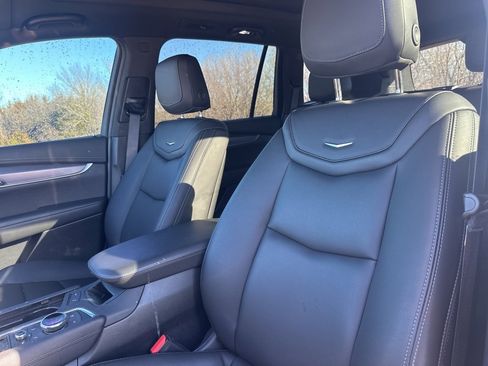 Certified 2024 Cadillac XT6 Luxury image 5