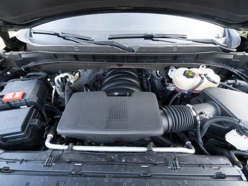 Used 2023 Chevrolet Tahoe Z71 w/ Luxury Package image 10