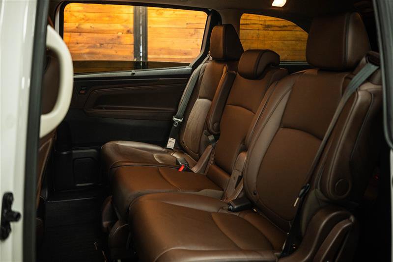 Used 2025 Honda Odyssey Touring image 11