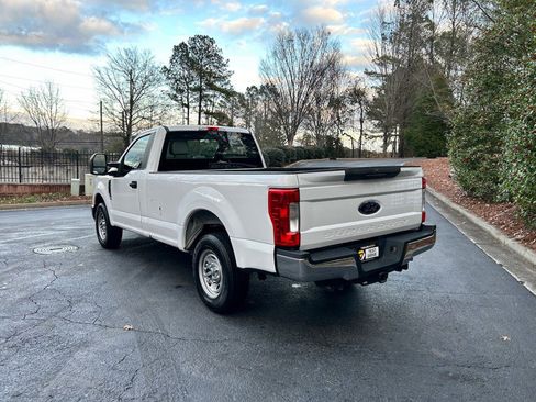 Used 2018 Ford F250 XL w/ XL Value Package image 5