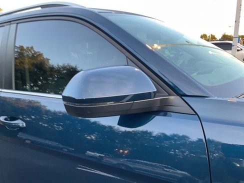 Used 2019 Volkswagen Atlas SE w/ Towing Package AWD/4WD image 4