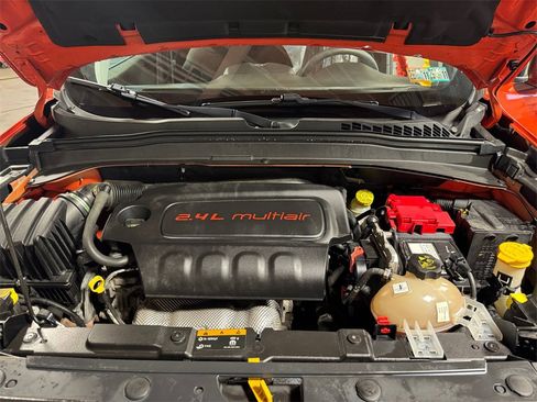 Used 2018 Jeep Renegade Sport w/ Power & Air Group image 27