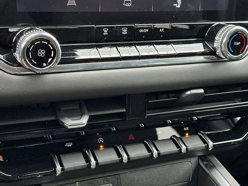 New 2026 GMC Canyon Elevation image 21