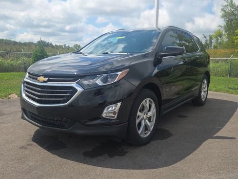 Used 2020 Chevrolet Equinox LT FWD image 2
