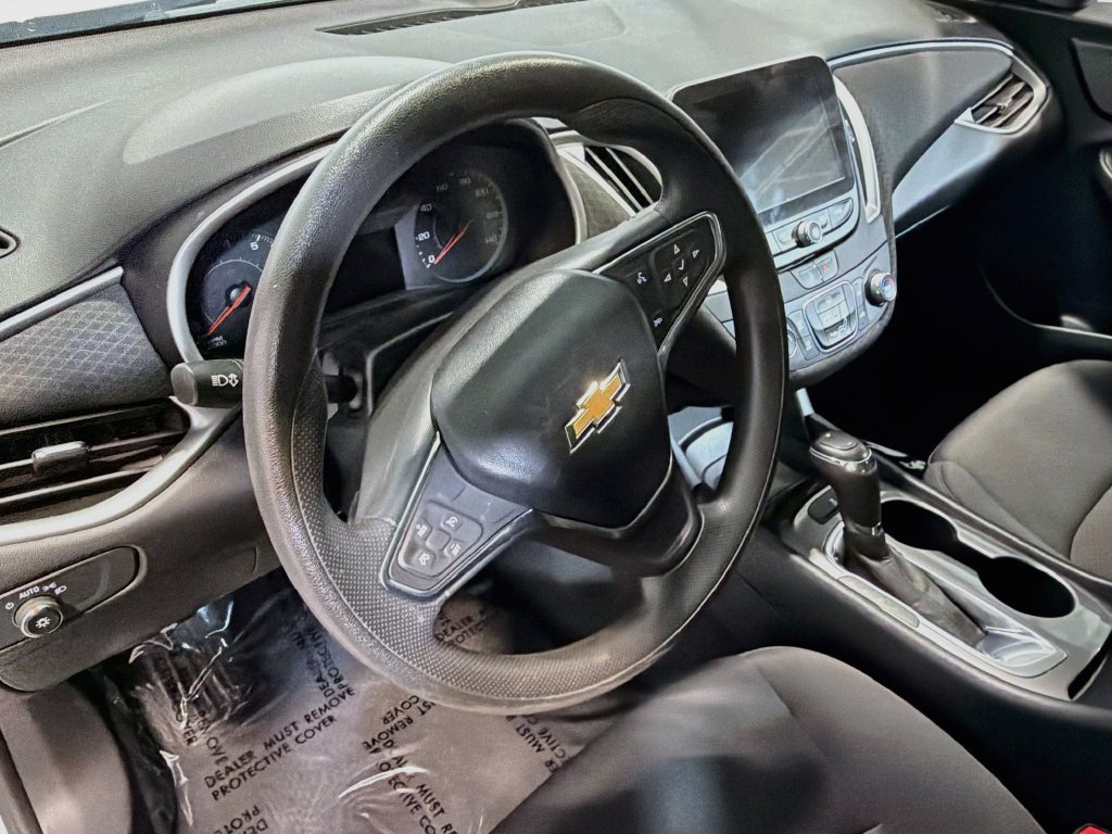 Used 2020 Chevrolet Malibu LS FWD image 11