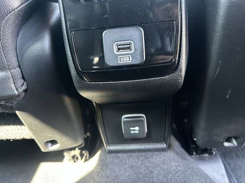 Used 2024 Jeep Compass Latitude image 35