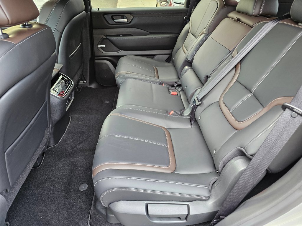 New 2026 Nissan Armada SL AWD/4WD image 6