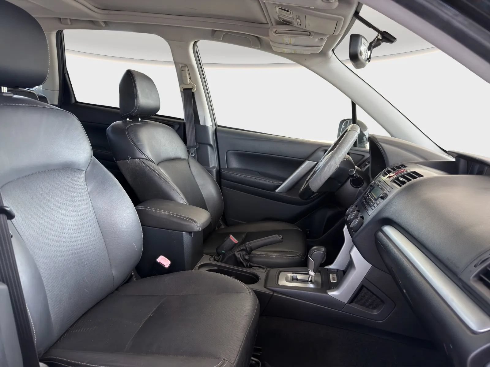 Used 2015 Subaru Forester 2.5i Limited w/ Popular Package #2 AWD/4WD image 18