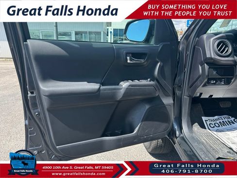 Used 2023 Toyota Tacoma TRD Sport w/ Black Out Package (TMS) AWD/4WD image 11