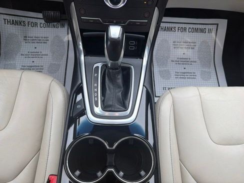 Used 2017 Ford Edge Titanium w/ Technology Package AWD/4WD image 25