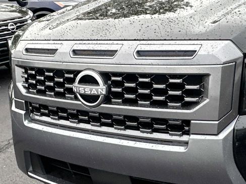 New 2026 Nissan Frontier SV w/ Tow Package image 9