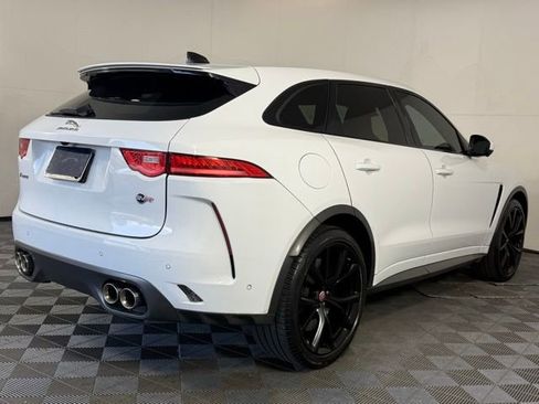 Used 2020 Jaguar F-PACE SVR image 8