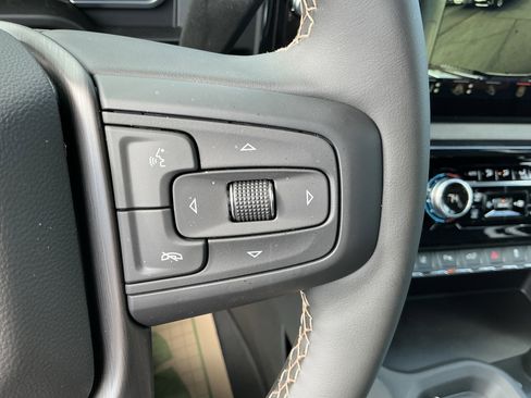 New 2026 GMC Sierra 2500 AT4 w/ AT4 Premium Plus Package AWD/4WD image 24