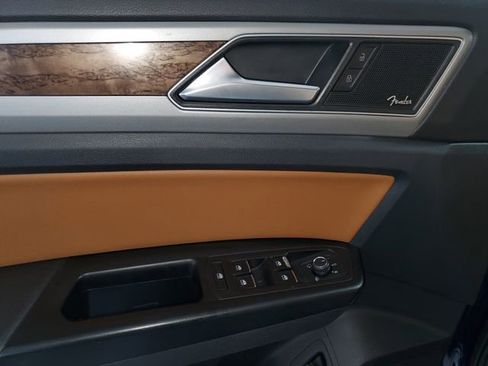 Used 2019 Volkswagen Atlas SEL Premium image 25