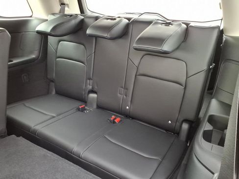 New 2026 Nissan Pathfinder SL image 30