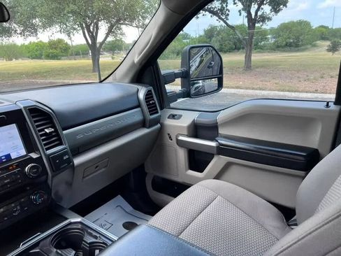 Used 2022 Ford F250 XLT AWD/4WD image 32