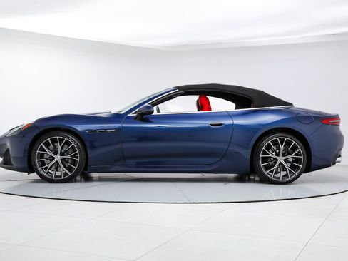 Certified 2026 Maserati GranCabrio Modena AWD/4WD image 6