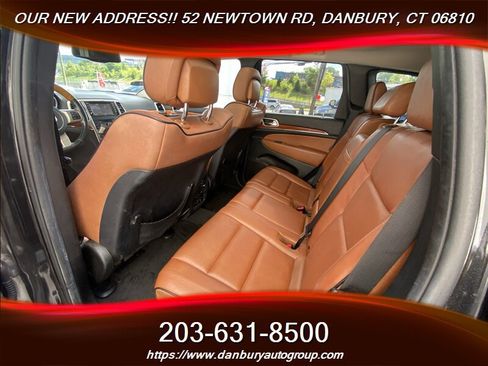 Used 2012 Jeep Grand Cherokee Overland AWD/4WD image 23