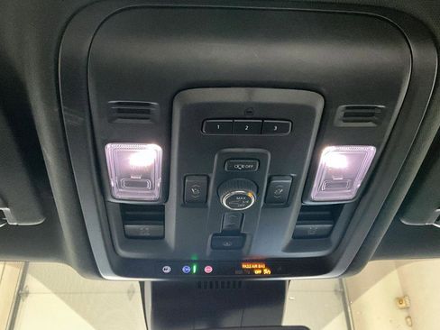 Used 2023 GMC Yukon XL Denali image 40