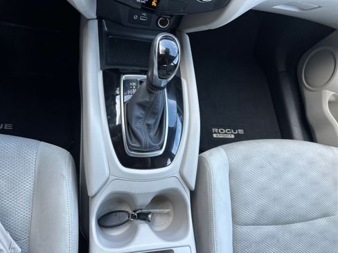 Used 2019 Nissan Rogue Sport SV AWD/4WD image 15