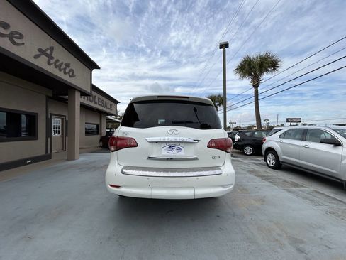 Used 2017 INFINITI QX80 2WD w/ Driver Assistance Package image 5