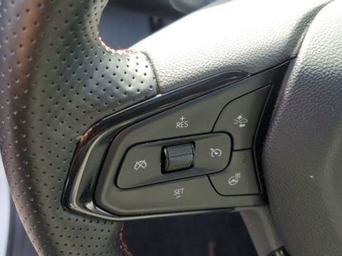 Used 2024 Chevrolet Trax RS w/ Driver Confidence Package image 8