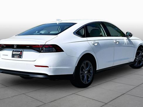 Used 2023 Honda Accord EX image 17