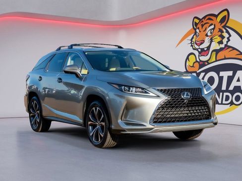Used 2021 Lexus RX 350L FWD w/ Premium Package image 3