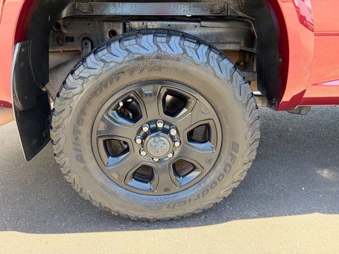 Used 2018 RAM 2500 Laramie w/ Sport Appearance Group AWD/4WD image 6