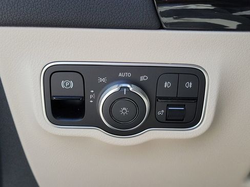 Certified 2023 Mercedes-Benz GLA 250 image 28
