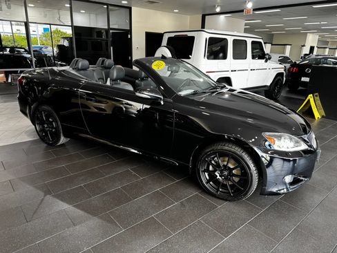 Used 2013 Lexus IS 250C w/ Luxury Pkg RWD image 6