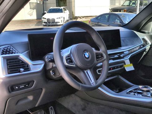 Used 2026 BMW X5 M60i image 10
