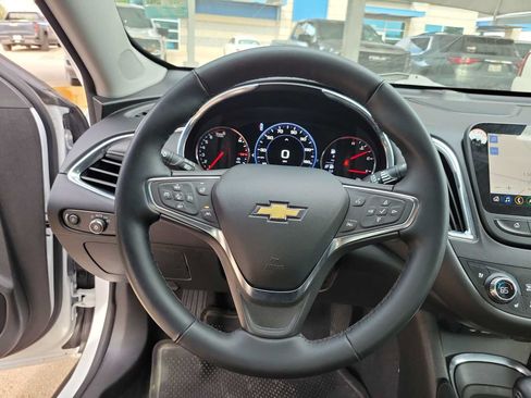 Used 2024 Chevrolet Malibu LT FWD image 19