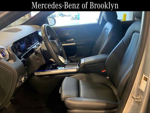Used 2025 Mercedes-Benz GLA 250 4MATIC image 7
