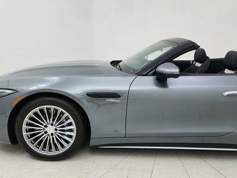 Used 2024 Mercedes-Benz SL 43 AMG image 9