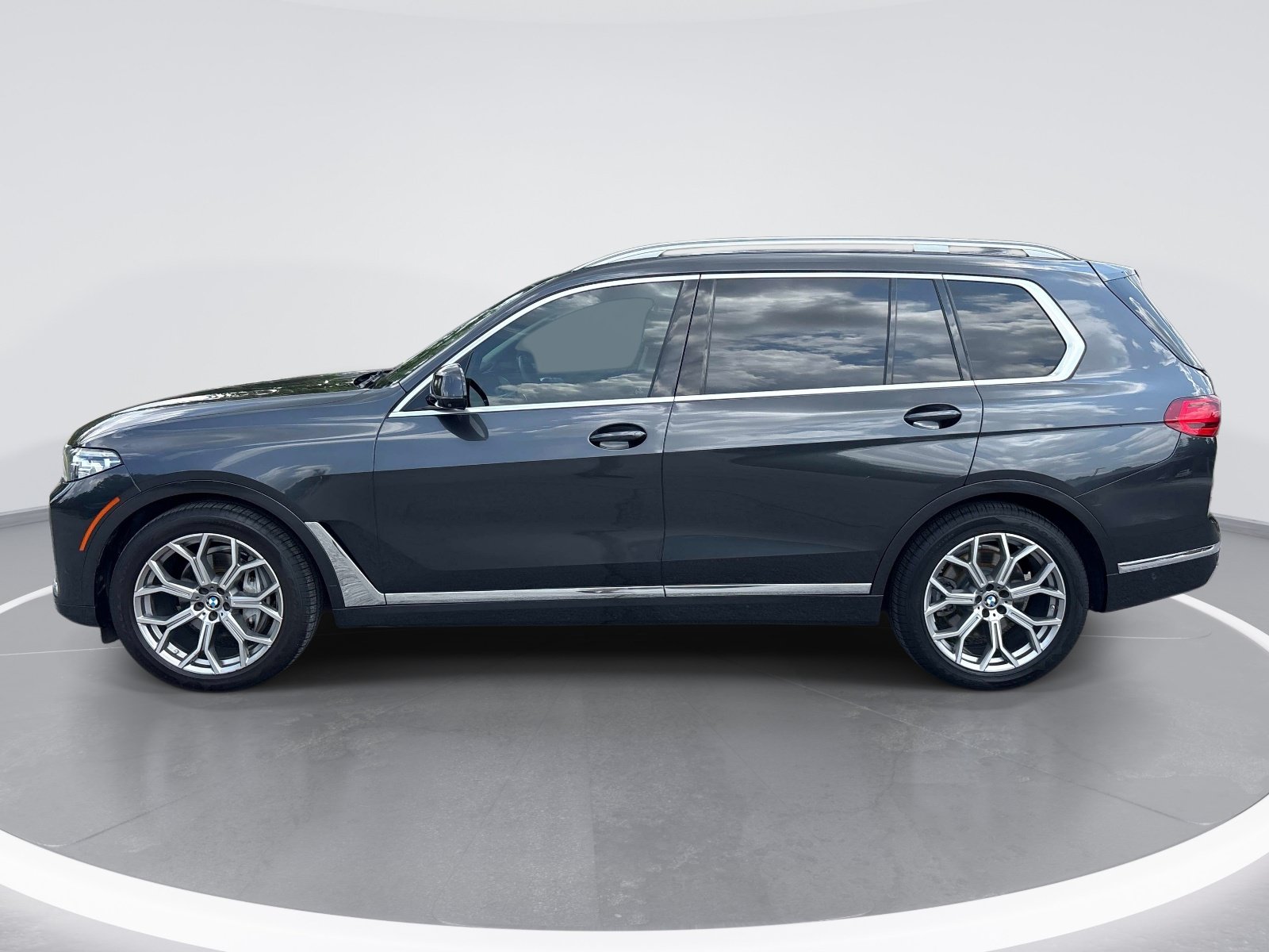 Used 2020 BMW X7 xDrive40i w/ Executive Package AWD/4WD image 5