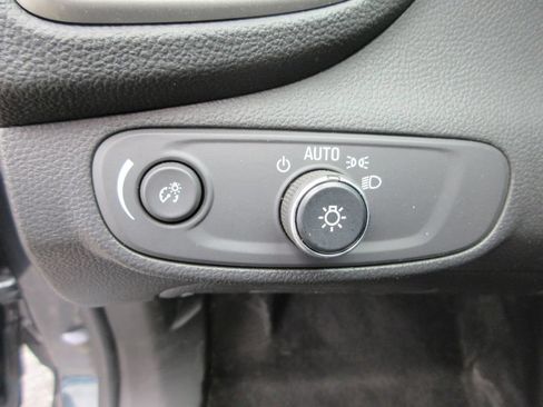 Certified 2021 Chevrolet Trax LT AWD/4WD image 22