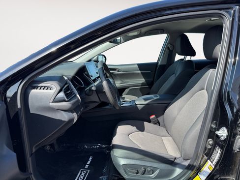 Used 2023 Toyota Camry LE w/ Convenience Package FWD image 10