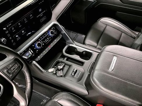 Used 2024 GMC Sierra 3500 Denali w/ Denali Reserve Package AWD/4WD image 17