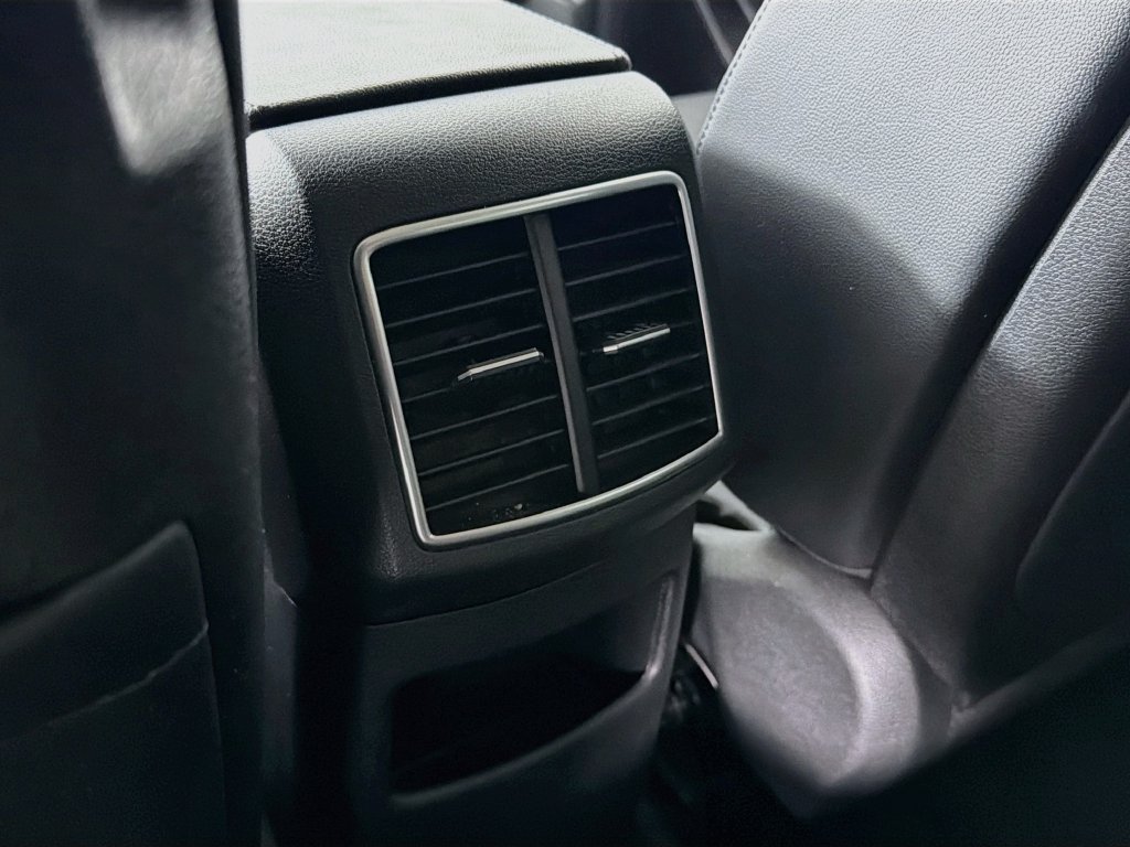 Used 2024 Kia Sportage EX FWD image 25