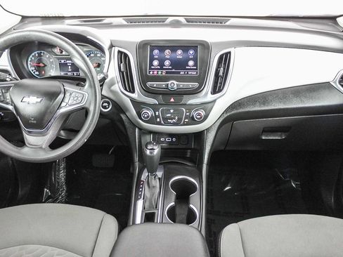 Used 2021 Chevrolet Equinox LS image 13